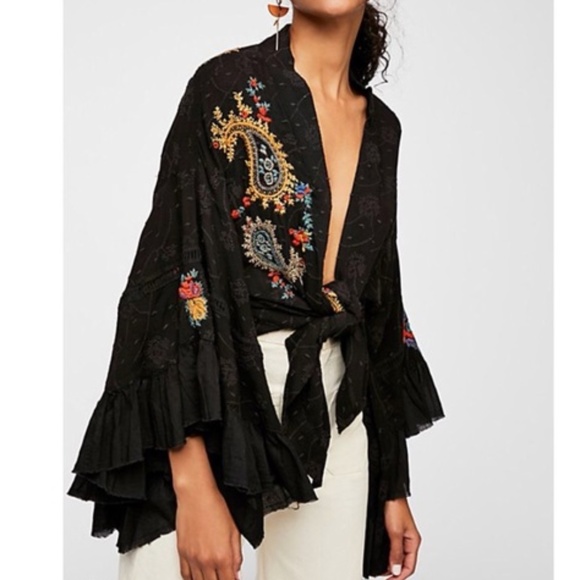 Free People Tops - NEW FREE PEOPLE Dottie West Kimono Eyelet Black XS